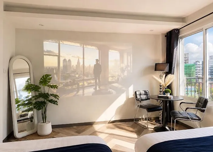Common Living Iconsiam Апартаменты Бангкок