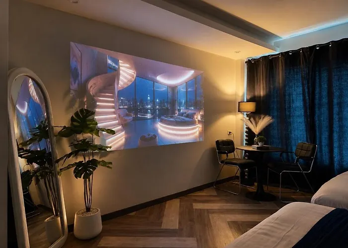 Common Living Iconsiam Апартаменты Бангкок